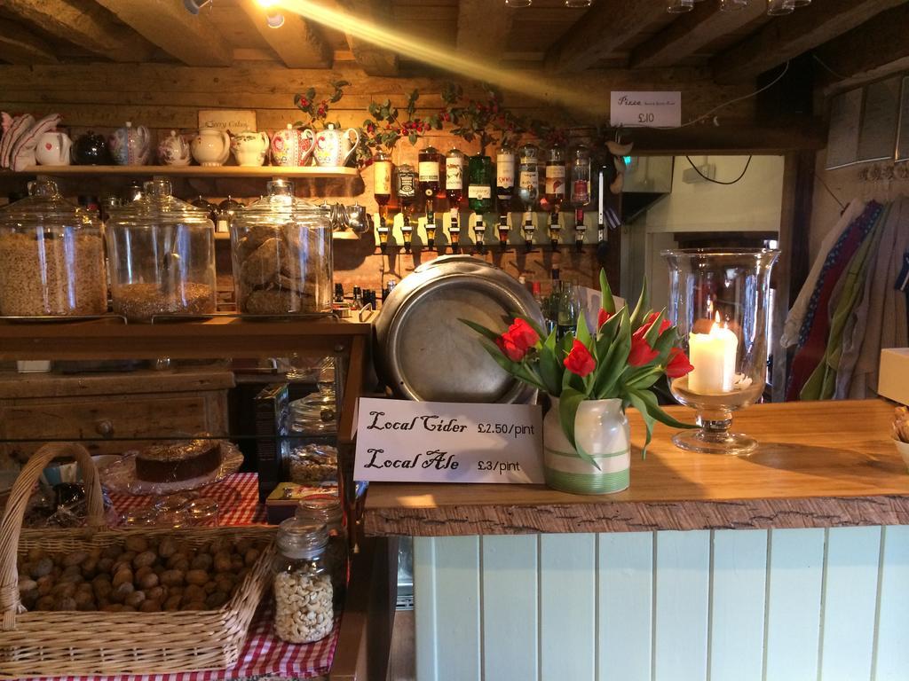 Huntstile Organic Farm Bed and Breakfast Bridgwater Eksteriør billede